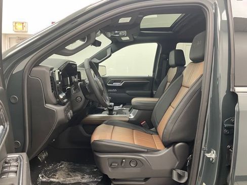 New 2026 Chevrolet Silverado 1500 High Country w/ High Country Premium Package image 9