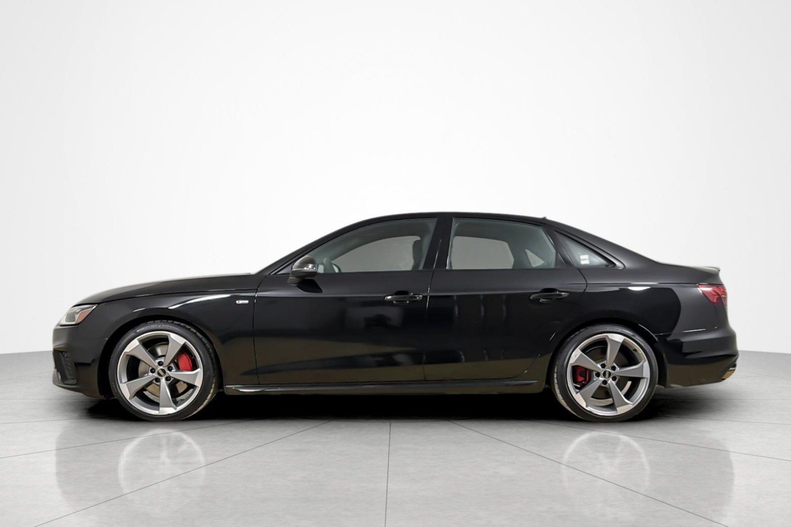 Used 2023 Audi A4 2.0T Premium Plus w/ Premium Plus Package AWD/4WD image 2