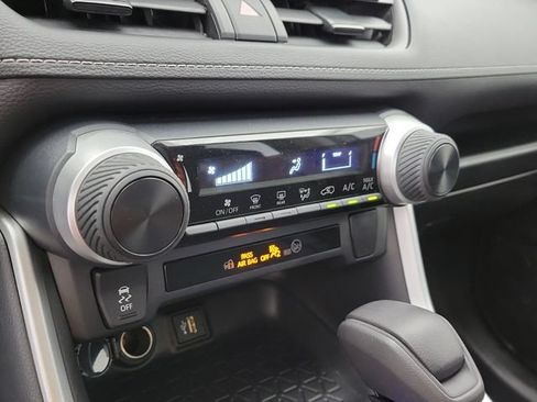 Used 2023 Toyota RAV4 LE FWD image 29