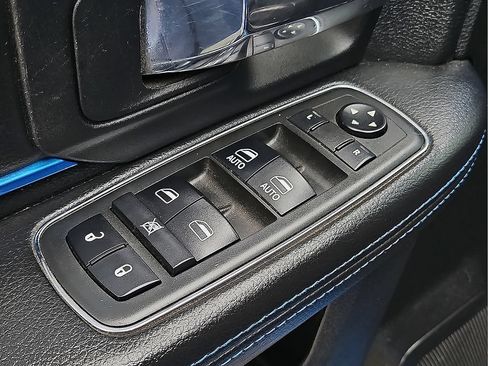 Used 2018 RAM 1500 Sport w/ Hydro Blue Sport Package AWD/4WD image 19