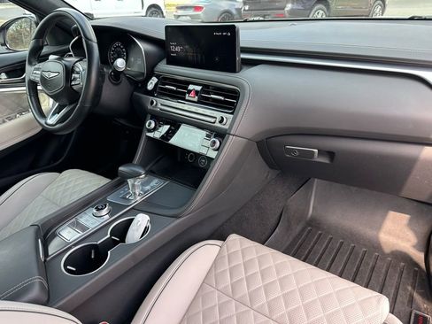 Used 2024 Genesis G70 3.3T Advanced w/ Sport Prestige Package image 19