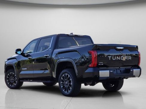 Used 2025 Toyota Tundra Limited AWD/4WD image 23