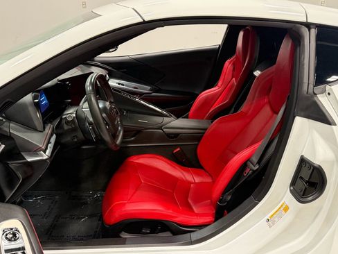 Used 2022 Chevrolet Corvette 1LT w/ Z51 Performance Package image 10