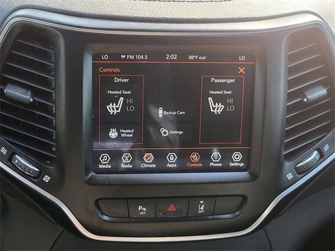 Used 2021 Jeep Cherokee Latitude Lux 80th Anniv w/ Quick Order Package 26U 80TH image 24