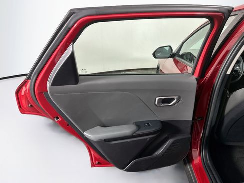 Used 2025 Kia K4 FWD image 26