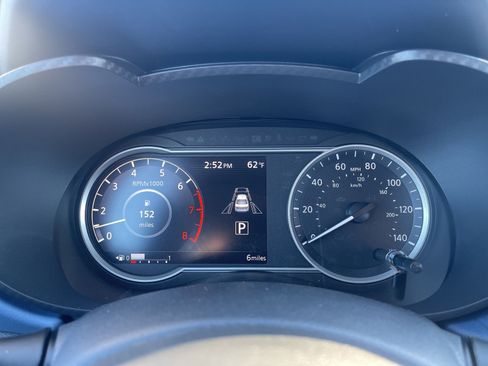 New 2025 Nissan Versa SV w/ Trunk Package image 28