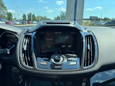 Used 2014 Ford Escape Titanium AWD/4WD image 23