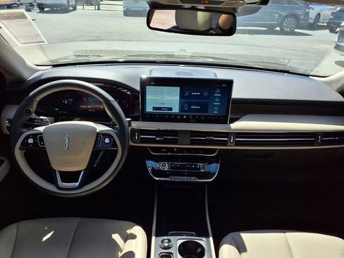 New 2026 Lincoln Corsair Grand Touring w/ Jet Appearance Package AWD/4WD image 10