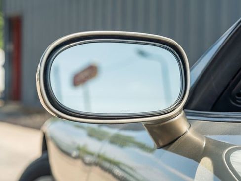 Used 2002 Chevrolet Corvette Convertible w/ Preferred Equipment Group2 image 11