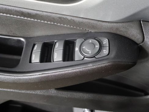 Used 2023 Chevrolet Traverse LT AWD/4WD image 35