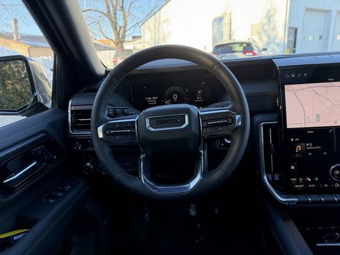 New 2025 GMC Yukon XL Denali w/ Sun & Power Step Package image 13