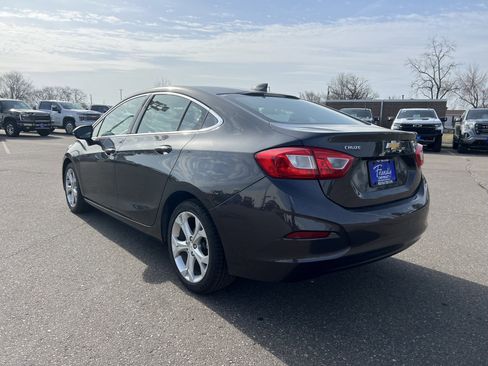 Certified 2017 Chevrolet Cruze Premier image 6
