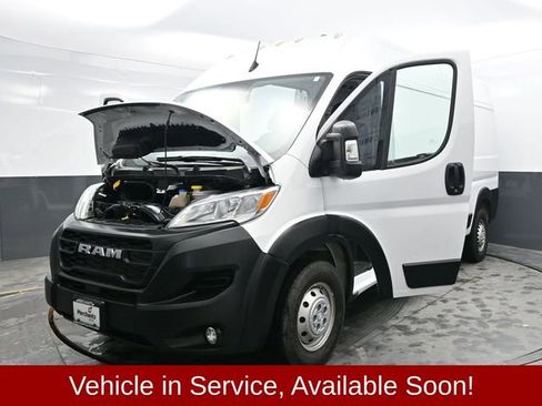 Used 2024 RAM ProMaster 2500 w/ Convenience Group image 40