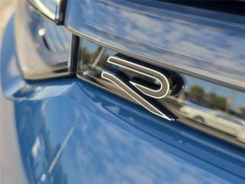 New 2026 Volkswagen Tiguan SE R-Line image 2