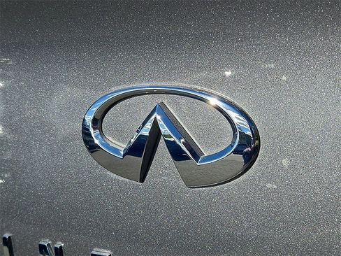 Used 2012 INFINITI G37 x w/ Premium Pkg image 28