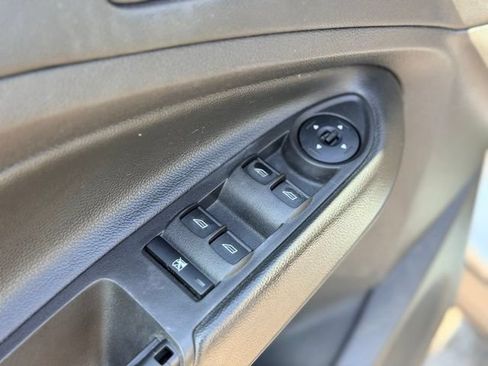 Used 2013 Ford Escape SE FWD image 16