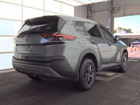 Used 2023 Nissan Rogue S FWD image 4
