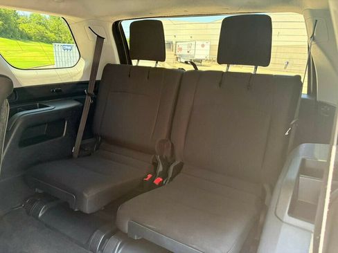 Used 2016 Toyota 4Runner SR5 AWD/4WD image 36