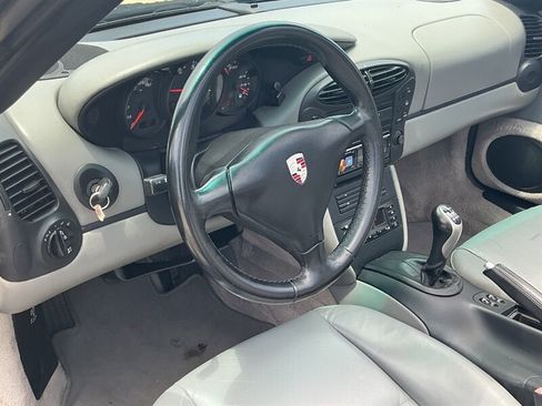 Used 2001 Porsche Boxster RWD image 25