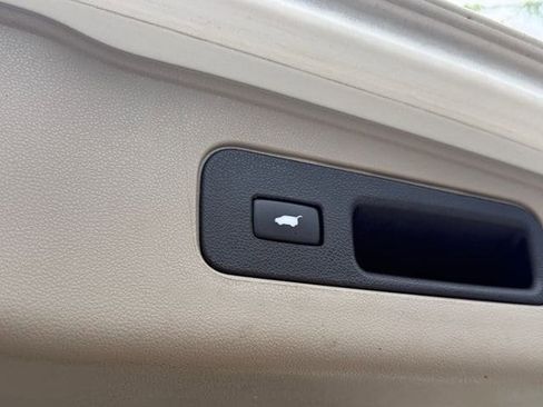 Used 2015 Honda Odyssey Touring image 17