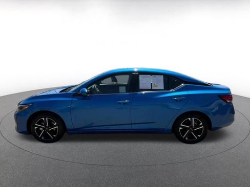 Used 2025 Nissan Sentra SV FWD image 7