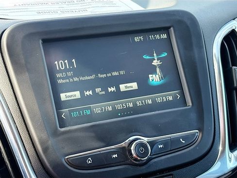 Used 2018 Chevrolet Equinox LS AWD/4WD image 14