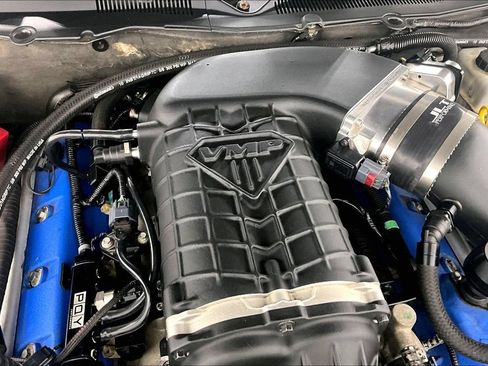 Used 2013 Ford Mustang Shelby GT500 RWD image 29