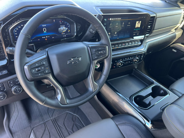 Used 2025 Chevrolet Silverado 2500 ZR2 w/ Technology Package AWD/4WD image 19