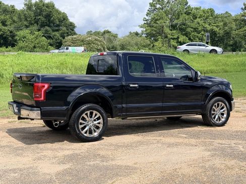 Used 2017 Ford F150 Lariat w/ Equipment Group 502A Luxury AWD/4WD image 5