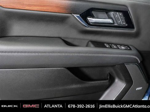 New 2026 GMC Yukon XL Denali w/ Denali Reserve Package AWD/4WD image 6