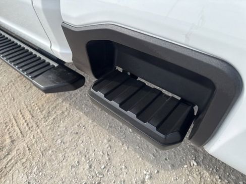 Used 2024 Ford F250 XLT w/ FX4 Off-Road Package image 12