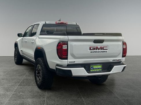 Used 2023 GMC Canyon AT4X w/ Edition 1 AWD/4WD image 5