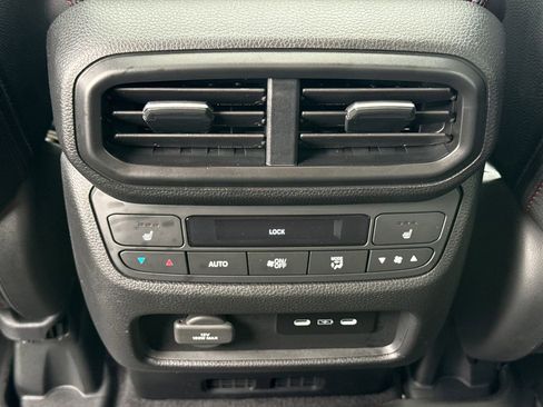 Used 2025 Honda Ridgeline Black Edition image 30