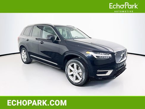 Used 2024 Volvo XC90 B5 Core image 1