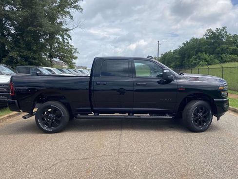New 2026 RAM 2500 Big Horn AWD/4WD image 37