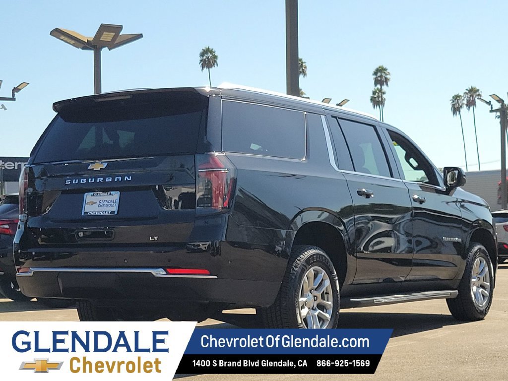 Certified 2025 Chevrolet Suburban LT AWD/4WD image 11