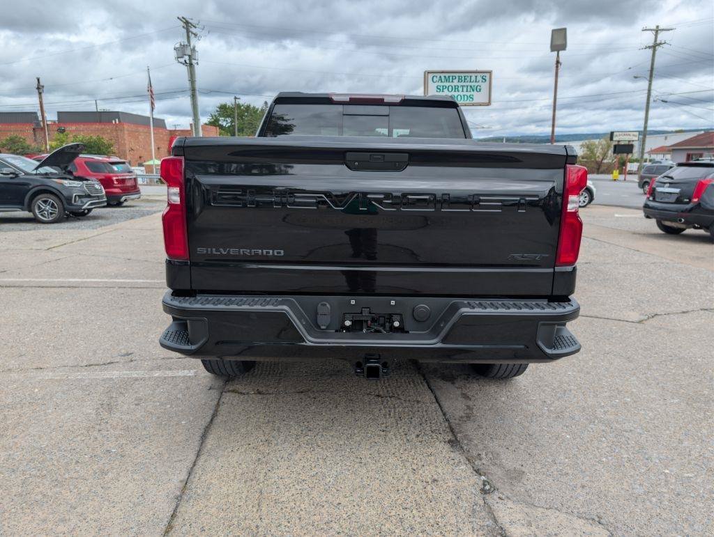 Used 2021 Chevrolet Silverado 1500 RST w/ Convenience Package II AWD/4WD image 8