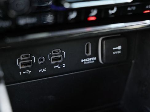 Used 2024 Jeep Grand Cherokee Limited 4xe AWD/4WD image 41