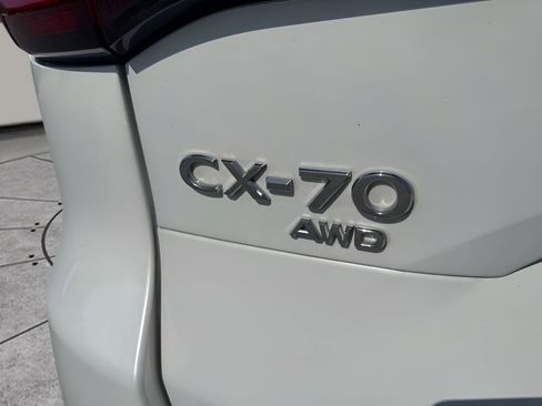 Used 2025 MAZDA CX-70 3.3 Turbo w/ Preferred Package AWD/4WD image 35
