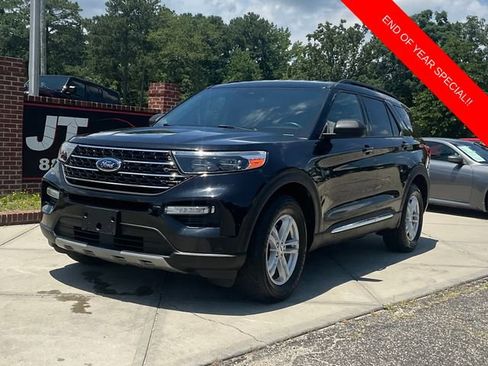 Used 2020 Ford Explorer XLT w/ Equipment Group 202A image 3