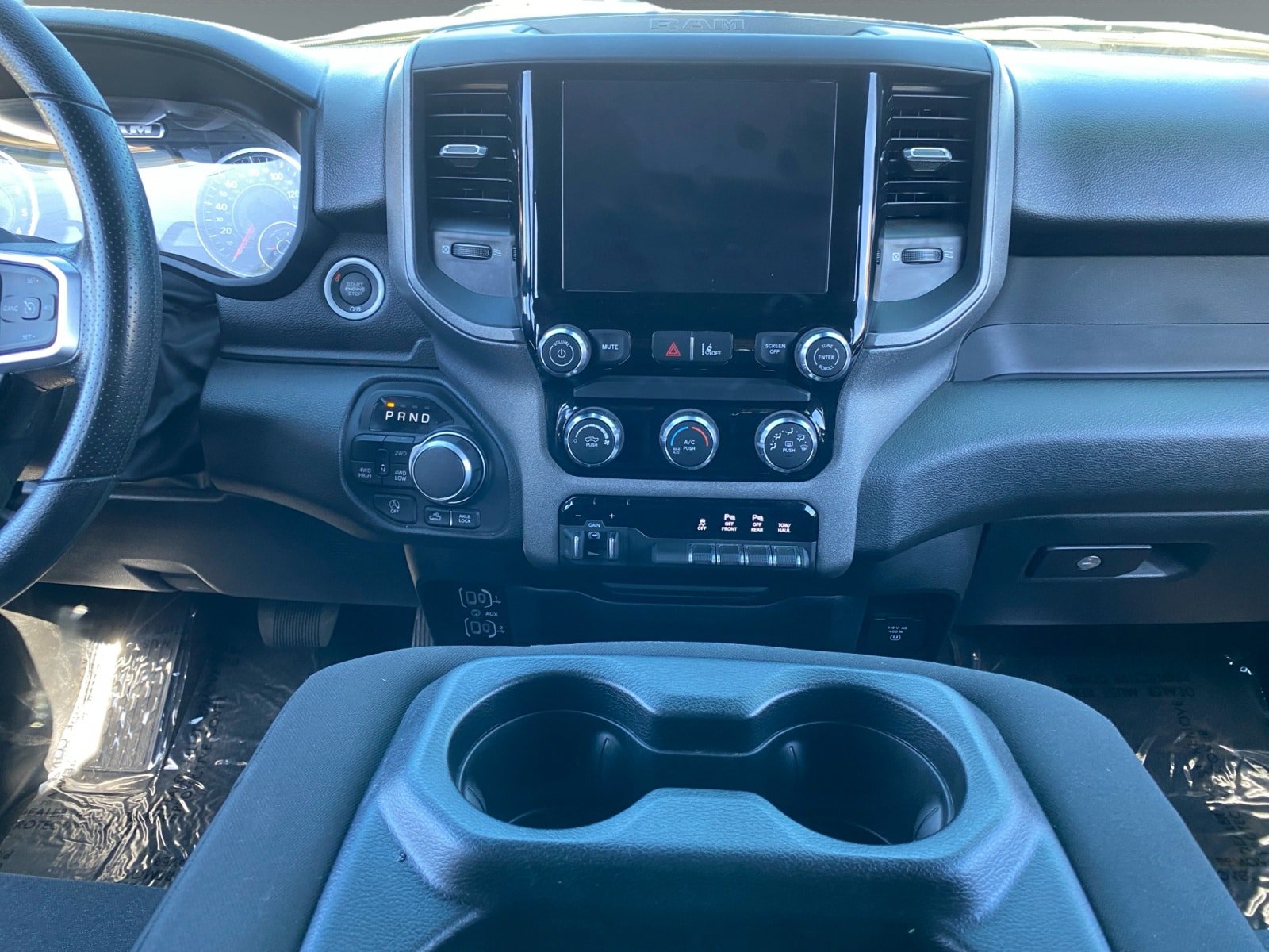 Used 2025 RAM 1500 Warlock AWD/4WD image 11