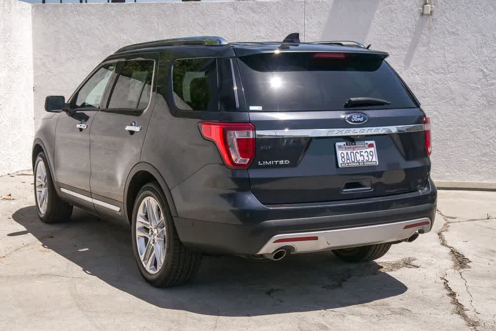 Used 2017 Ford Explorer Limited w/ Equipment Group 301A FWD image 7