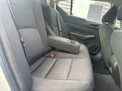 Used 2025 Nissan Altima 2.5 S image 10