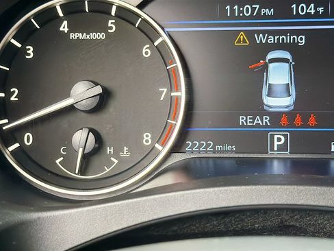 Used 2025 Nissan Altima 2.5 SR FWD image 12