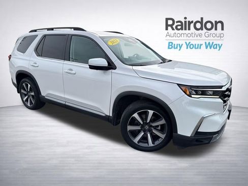 Used 2023 Honda Pilot Elite image 1