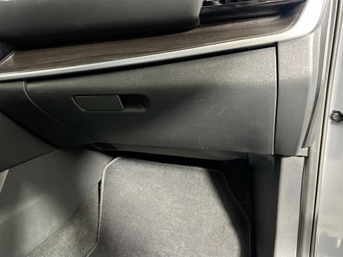 Used 2021 Nissan Rogue SL image 35