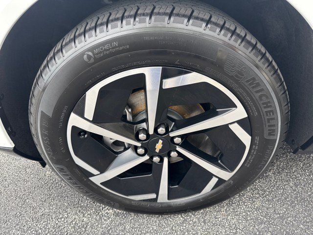 Used 2025 Chevrolet Equinox EV LT w/ Convenience Package FWD image 12