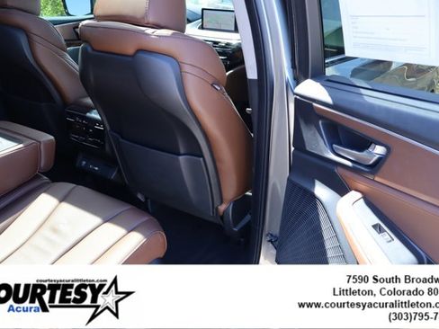 Used 2024 Acura MDX SH-AWD w/ Technology Package image 33