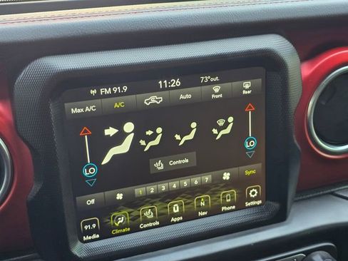 Used 2022 Jeep Gladiator Rubicon w/ Cold Weather Group AWD/4WD image 27