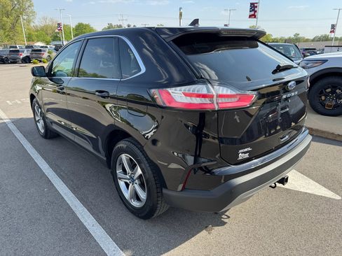 Certified 2022 Ford Edge SEL w/ Convenience Package AWD/4WD image 6